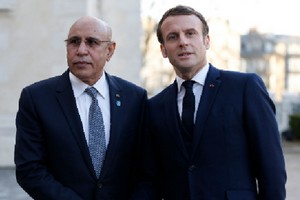 Photo de Tchad – le président Ghazouani et ses homologues du G5 Sahel se réunissent avec Macron