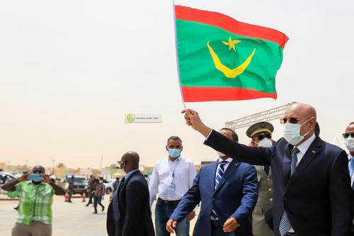 Photo de Le Président de la République supervise la pose de la 1ère pierre de deux échangeurs et l’extension du réseau routier urbain de Nouakchott