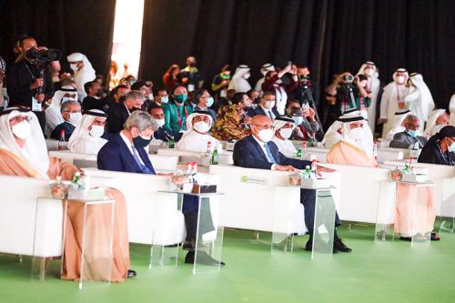 Photo de Dubaï: Le Président de la République prend part au Sommet international de l’industrie et de la manufacture
