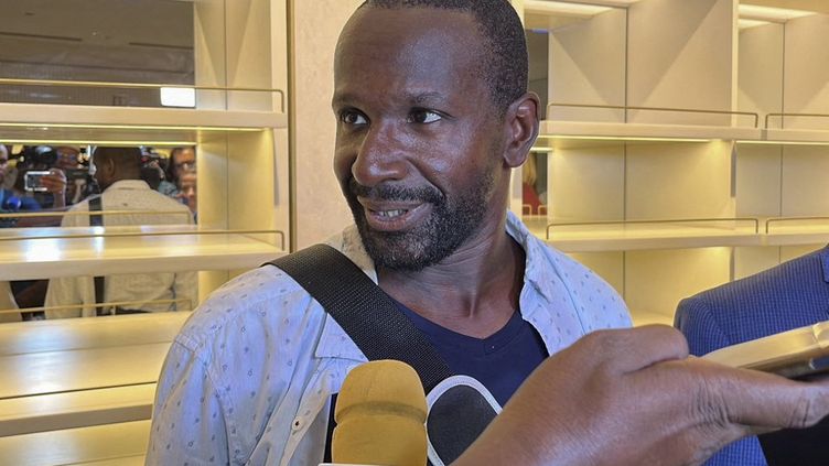 Photo de Le journaliste français Olivier Dubois libéré après presque deux ans de captivité au Mali
